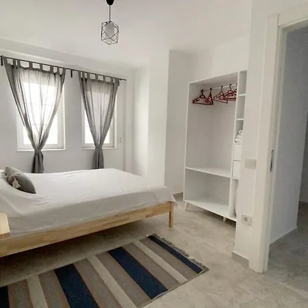 Charming With Patio In Apartament Datça